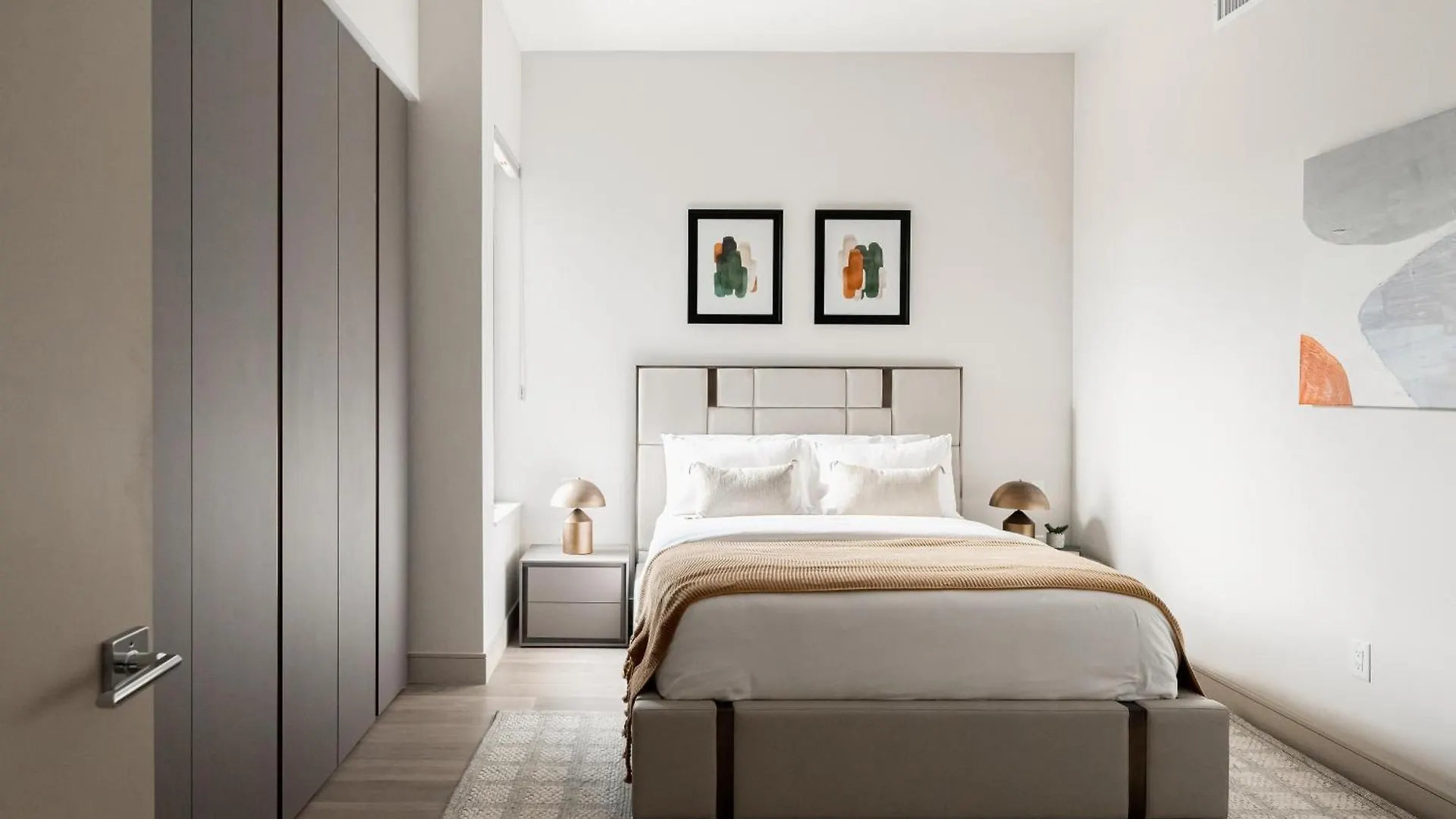 Luxurious Escape - Walk To Empower Field - Tesoro Villa Denver Holiday home