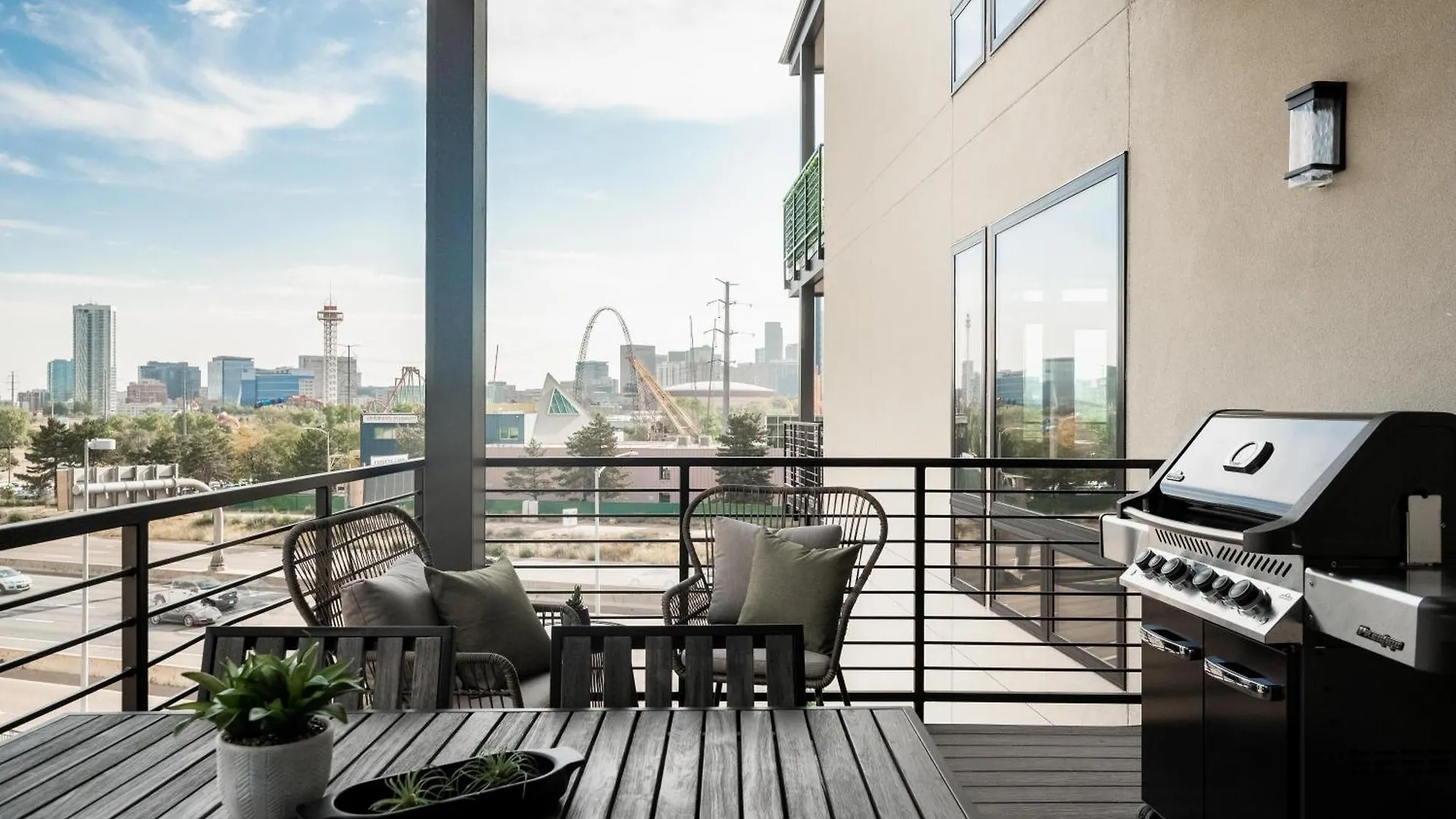 Holiday home Luxurious Escape - Walk To Empower Field - Tesoro Villa Denver United States
